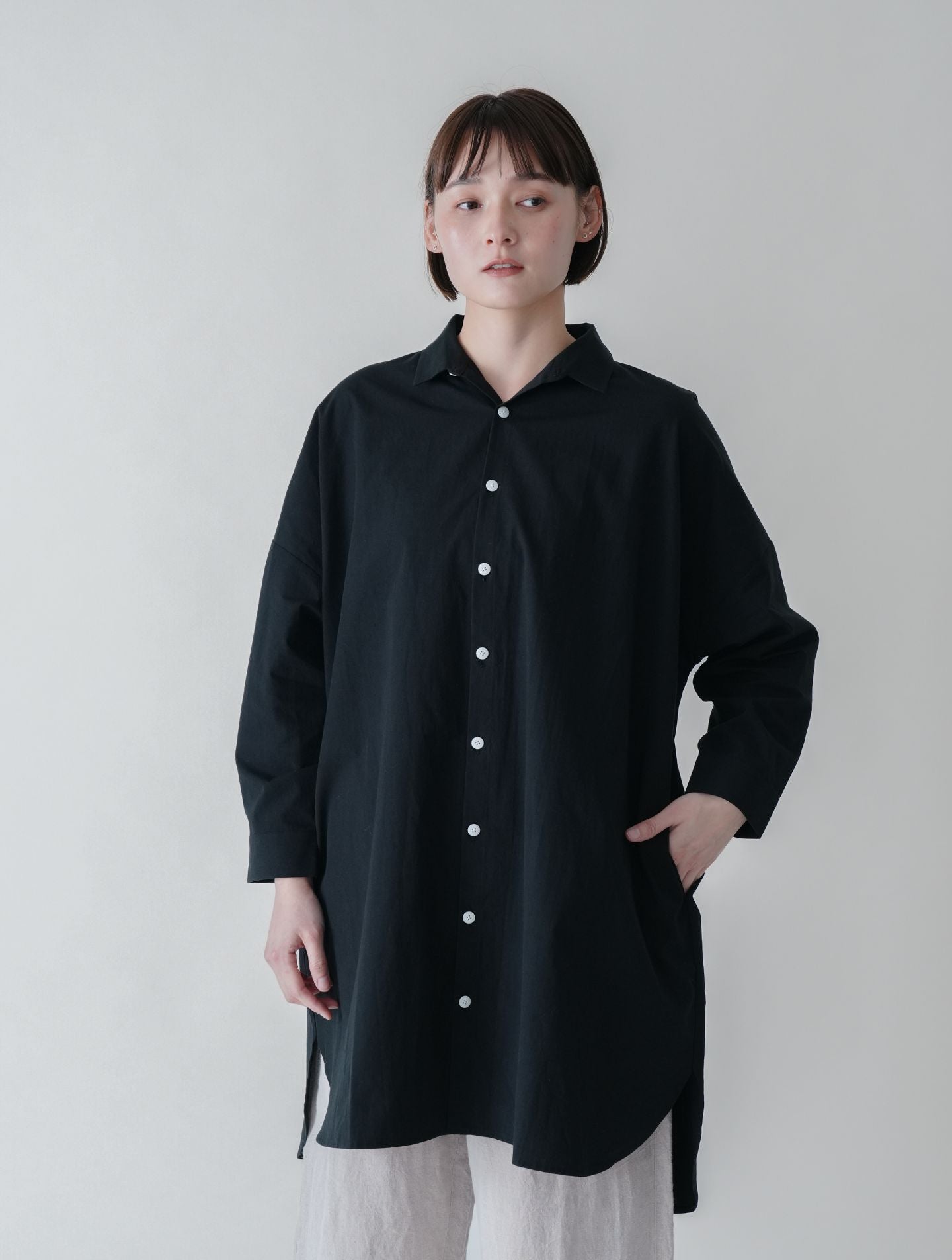 オンニ │ 綿ボイルパラシュートクロス ロングシャツ