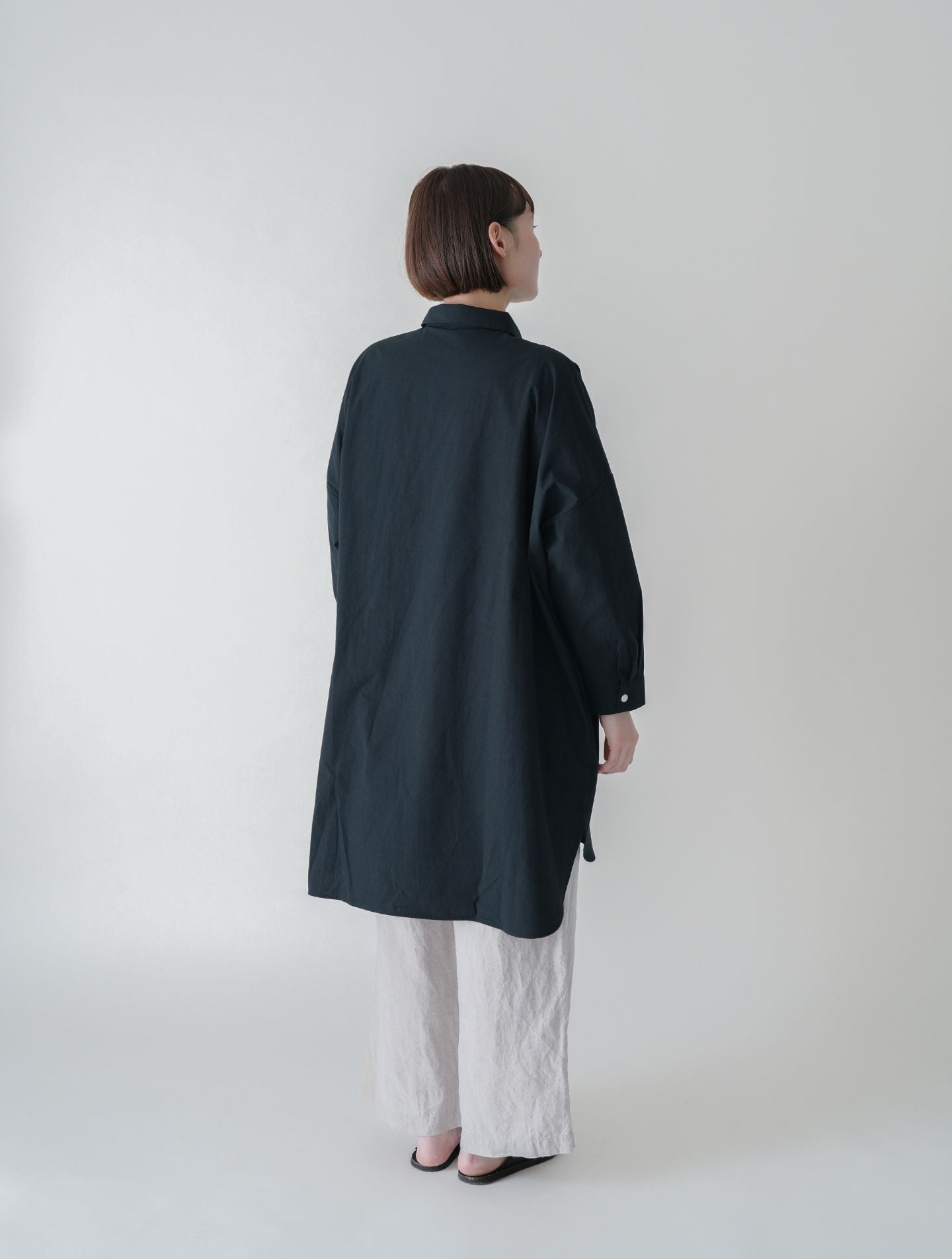 オンニ │ 綿ボイルパラシュートクロス ロングシャツ