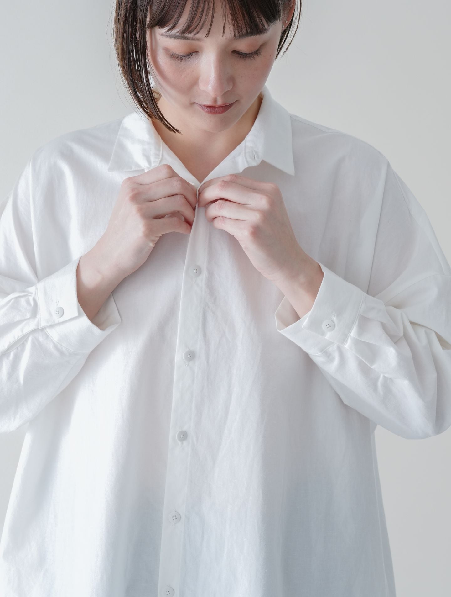 オンニ │ 綿ボイルパラシュートクロス ロングシャツ